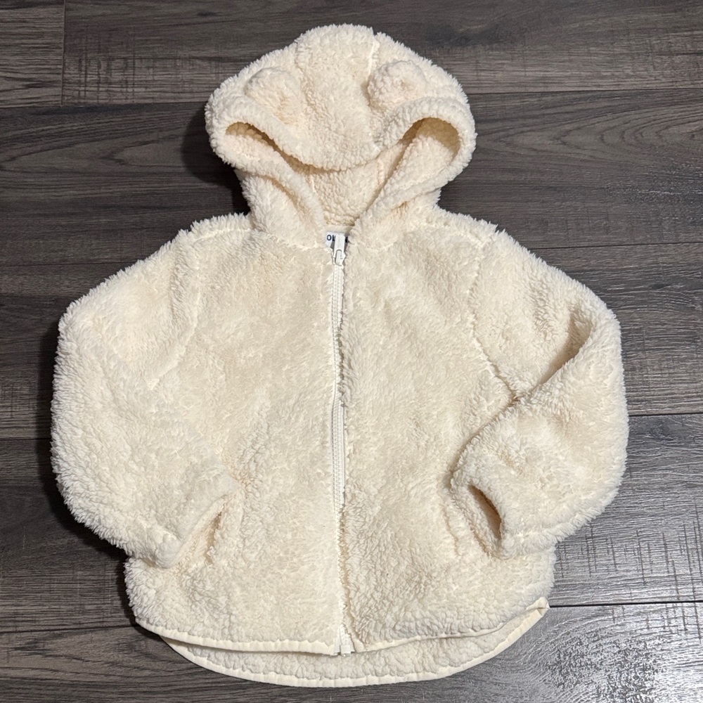 Old Navy Off-White Bear Ear Sherpa Fleece